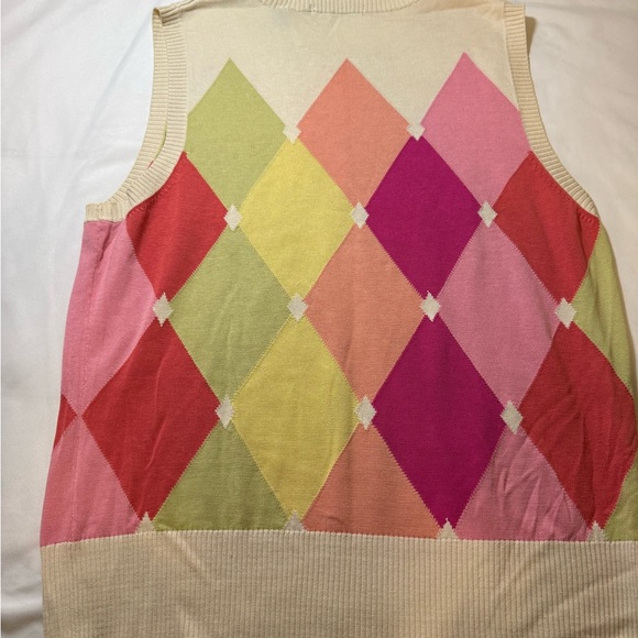 Valerie Stevens Cream Argyle Silk Blend Sweater Vest - Picture 4 of 4